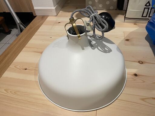 IKEA 　ラーナルプ　ホワイト　ランプシェード