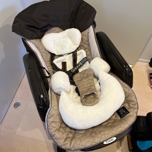 Combi コンビ ネムリラAT オートスイング 電動ハイローチェア