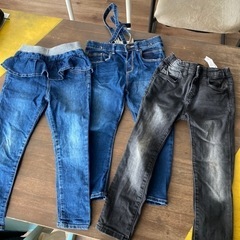 ＊中古＊104〜116 細身デニムパンツ