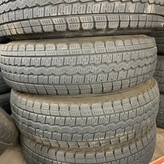 145R12 6PRスタッドレスタイヤバリ溝！