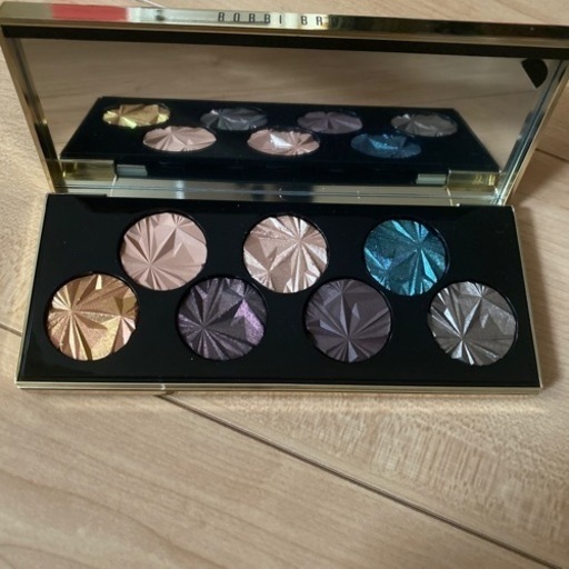 bobbl brown ボビィーブラウンの限定クリマスコフレ新品　