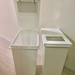 ゴミ箱　ペダル式　おしゃれ　ホワイトの画像