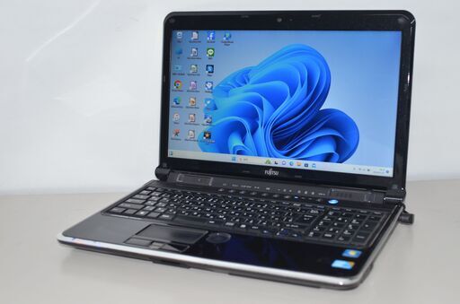 中古ノートパソコン 富士通 LIFEBOOK AH700/BN Windows11+office core i5-560M メモリ8GB HDD750GB 15.6インチ ブルーレイ 無線 WEBカメラ