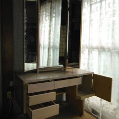 昭和の鏡台（三面鏡）の画像