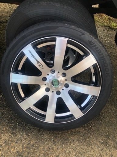 車のパーツ タイヤ、ホイール