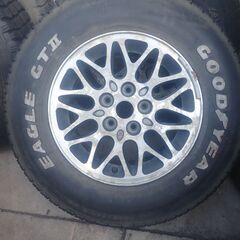 P２２５／７０　R１５　　
