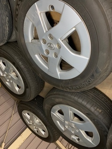 30プリウス純正ホイール