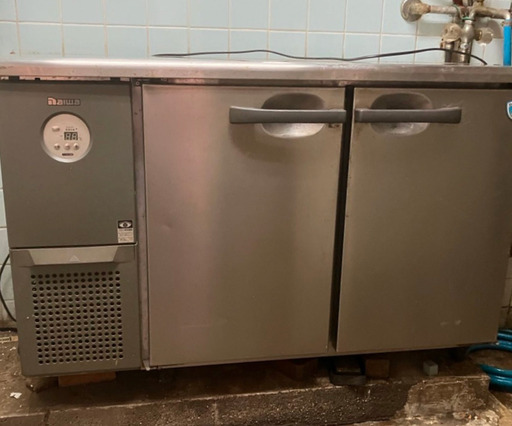 【売ります】業務用冷蔵庫（大和冷機製）