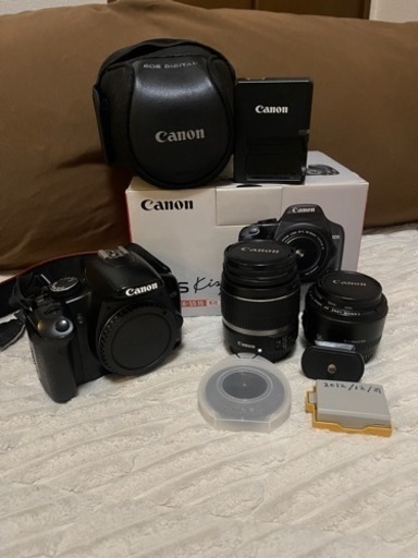 一眼レフカメラ　canon kiss x2   単焦点レンズ　レンズキット　バッテリー×2
