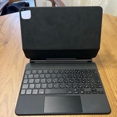 iPad Pro/Air 用 magic keyboard MXQT2J/A