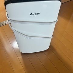 (本日引き取り来ていただける方)Vacplus 除湿機 AP10-1903EE 7Lコンプレッサー式の画像