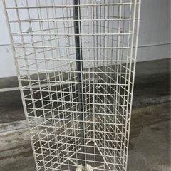 収納ラックの画像