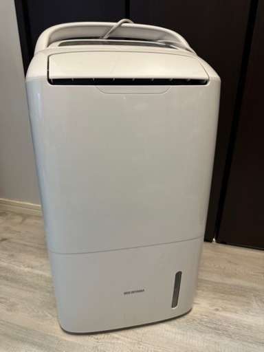 アイリスオーヤマ　除湿器　DCE-120 2020年製