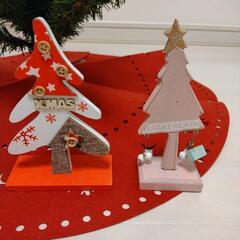 クリスマスツリー　ツリースカート　ライト　ツリーの置物の画像
