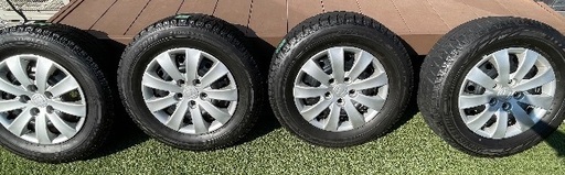 スタッドレスタイヤ