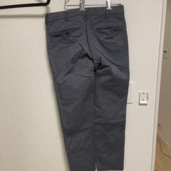 ユニクロ　チノパン　グレー　W73の画像