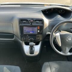 日産 セレナです。It's a Nissan SERENA used car. The price has been reduced!! Nice to meet you!の画像
