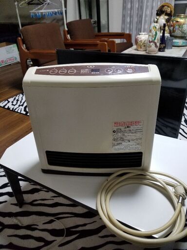 ２月激安セール。さらに値下げ。3500円→2900円。リンナイ都市ガスファンヒーター。
