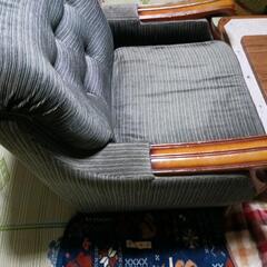 ソファー三脚差し上げますの画像