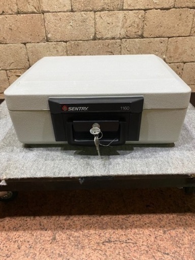 SENTRY セントリー 耐火保管庫 1160 ポータブル耐火金庫 防犯 A4サイズ