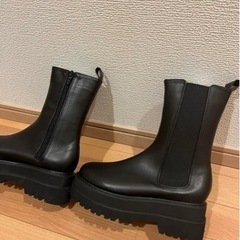 【新品未使用】サイドゴアブーツ　Mサイズ:23.5cm相当の画像