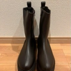 【新品未使用】サイドゴアブーツ　Mサイズ:23.5cm相当の画像