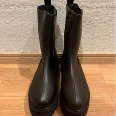【新品未使用】サイドゴアブーツ　Mサイズ:23.5cm相当の画像