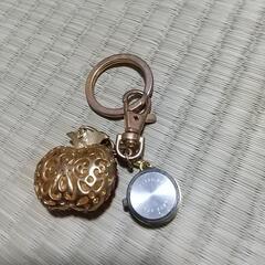 キーホルダー 時計の画像