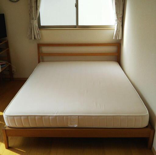無印良品　タモ材　ベットフレーム　クイーンサイズ（直接引き渡し） 無印良品 タモ材 ベットフレーム クイーンサイズ（直接引き渡し） 直接