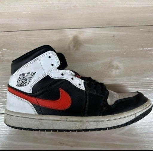 格安)NIKE AIR JORDAN 1 MID