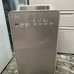 最終値下げ！総額50万ほど100個以上の美品デパコスまとめうり