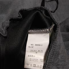 しまむら商品  Mサイズ   スカート  グレー色の画像