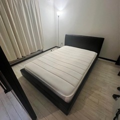 【ダブルベット】フレームとマットレス付き　あげます