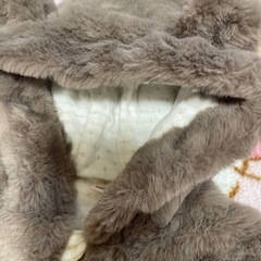美品♡プティマイン　くまさんボアパーカー　男女兼用の画像