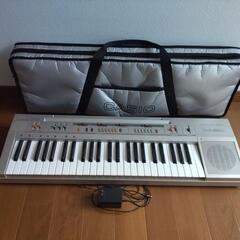 CASIO Casiotone CT-310 シンセサイザー キーボード　ケース付の画像