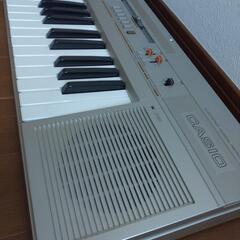 CASIO Casiotone CT-310 シンセサイザー キーボード　ケース付の画像