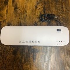 A4サイズラミネーター