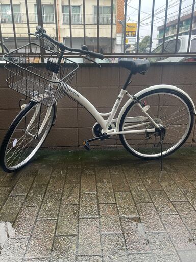 リサイクルショップどりーむ荒田店 No1113 自転車　シティサイクル　２６インチ　ギア切り替え付き♪　LEDライト付き♪　大きい前カゴ付き♪