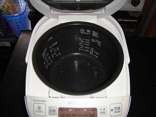 セール中につき、通常特価10,978円より半額の5,489円!　【30】HITACHI　日立　2018年製　5.5合炊き　IHジャー炊飯器　ふっくら御膳　圧力スチーム炊き　RZ-BV100M