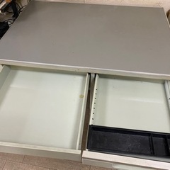 【相談中】オフィスデスク　場所:三田線春日駅、丸の内線後楽園駅　近辺の画像