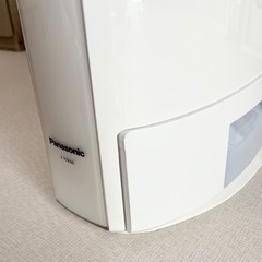 除湿機　衣類乾燥　パナソニック　2014年製の画像