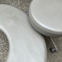 【あげます】【無料】Pipersong オフィスチェア パソコンチェア デスクチェア 瞑想椅子 あぐら座椅子 調整可能なフットレスト付き 360度回転 座面昇降の画像