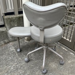 【あげます】【無料】Pipersong オフィスチェア パソコンチェア デスクチェア 瞑想椅子 あぐら座椅子 調整可能なフットレスト付き 360度回転 座面昇降の画像