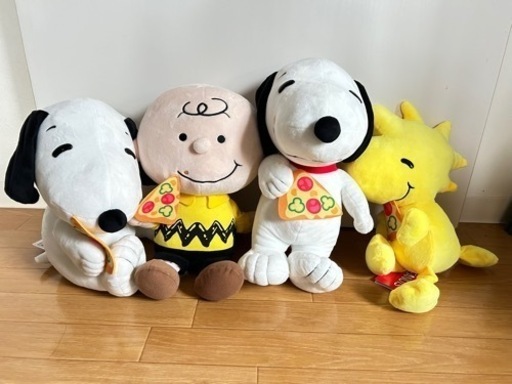 スヌーピー　チャーリーブラウン　ウッドストック　ぬいぐるみ　ピザ　SNOOPY