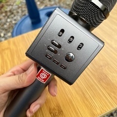 ガレージセール中！Gigastone ワイヤレス カラオケマイク...