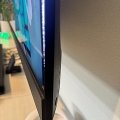 東芝　REGZA　65インチ　65Z730X　パネル剥がれかけ(右側部分)の画像