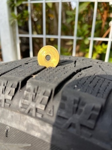 スタッドレスタイヤ　ブリヂストンブリザック185/65R14