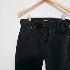 ブラックパンツの画像