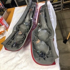 値下げ！ダイハツミラ　275  テールランプの画像