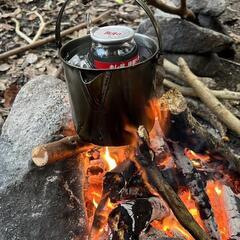 焚き火しながら🔥
